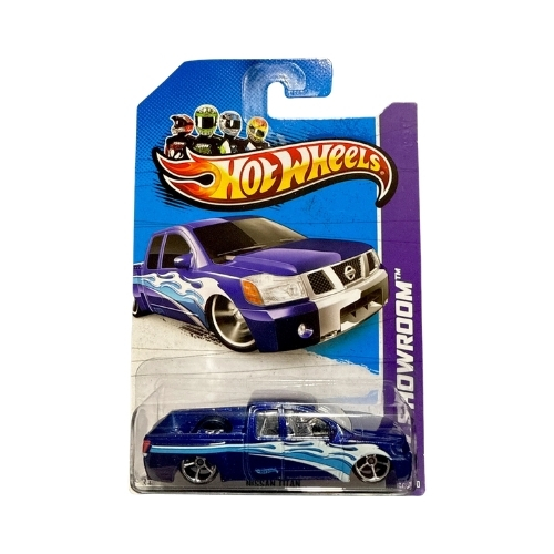 Nissan Titan (Metalflake Dark Blue)